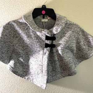 Max Studio Baby Poncho Girls Size 2T Gray Capes Jacket Coat Sweater
